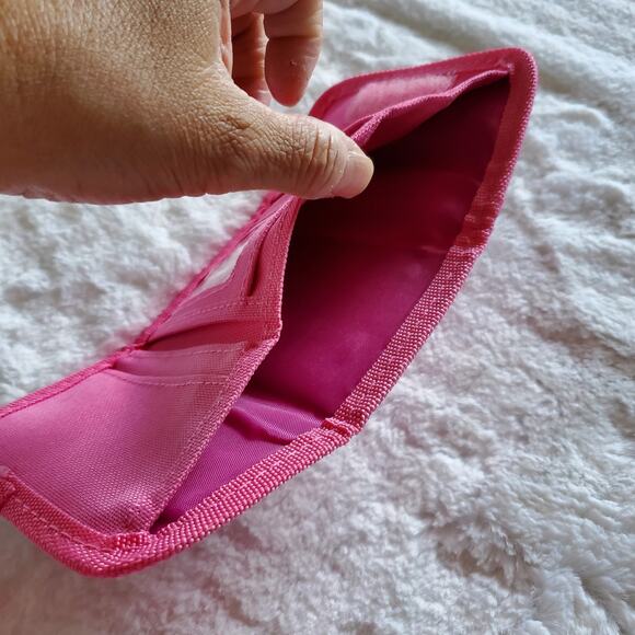 Disney Finding Dory Tri-fold Canvas Kids Wallet - Picture 3 of 4